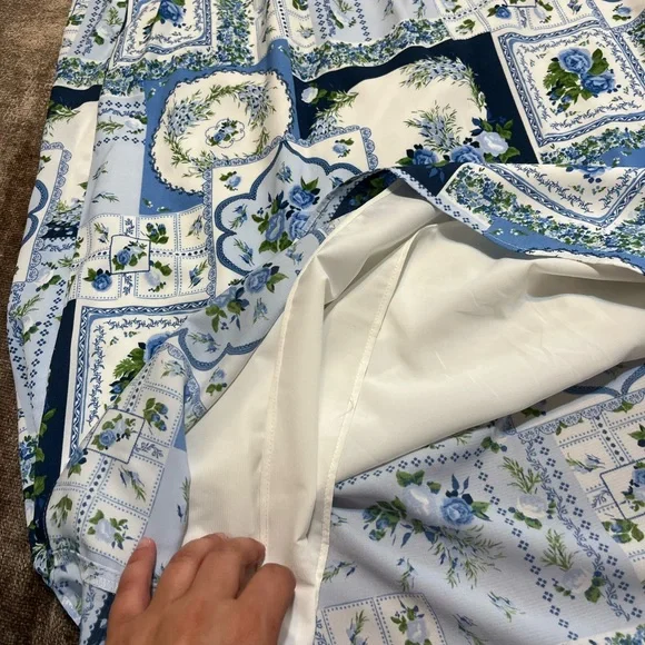 Abercrombie & Fitch Blue Patterned Maxi Skirt - Size Medium Petite - Picture 2 of 6